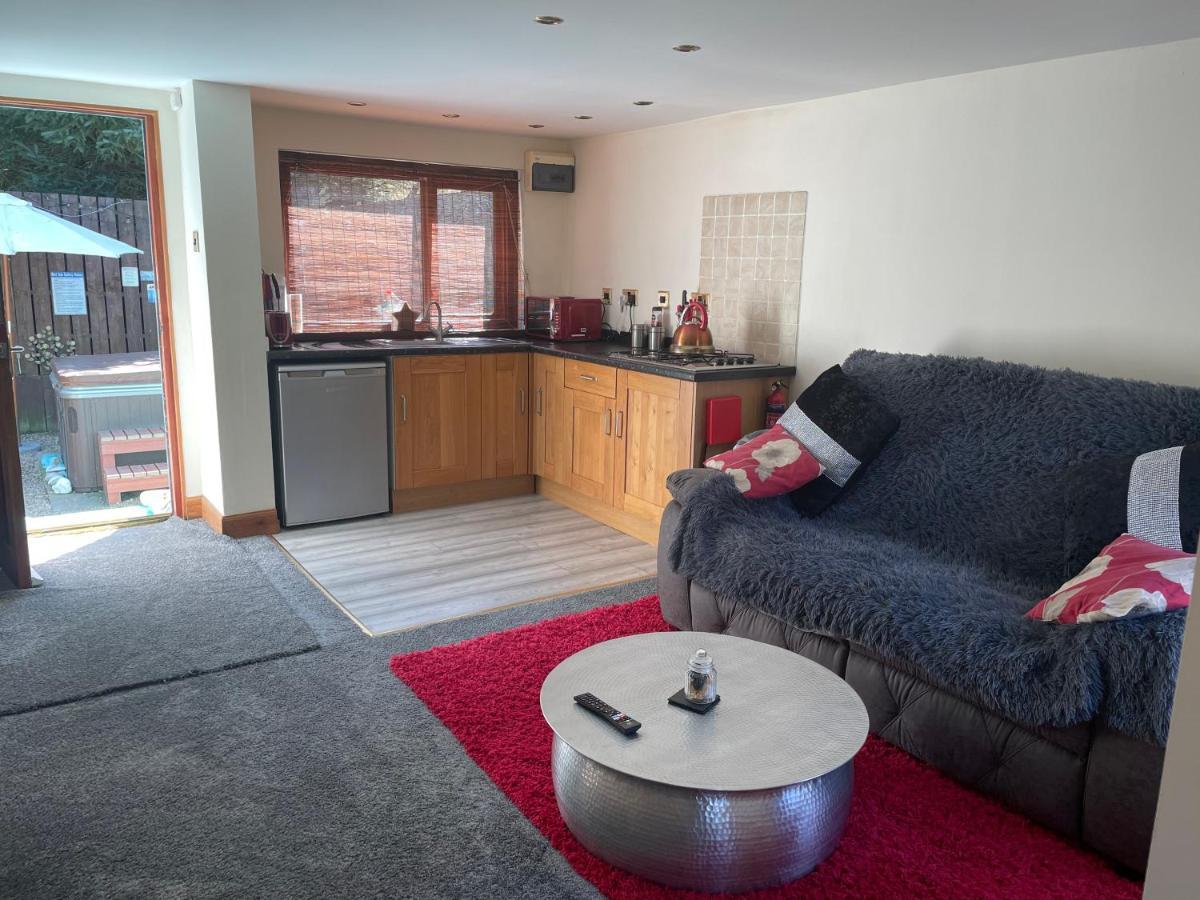 Bankhead Accommodation With Hot Tub In Aberdeenshire Gamrie Εξωτερικό φωτογραφία